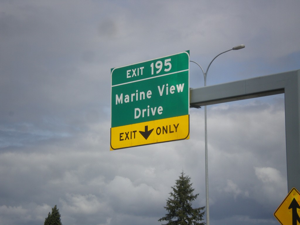 I-5 North - Exit 195