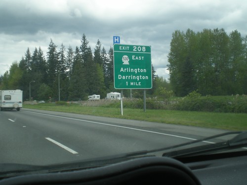 I-5 North - Exit 208
