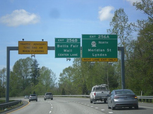 I-5 North - Exits 256A and 256B