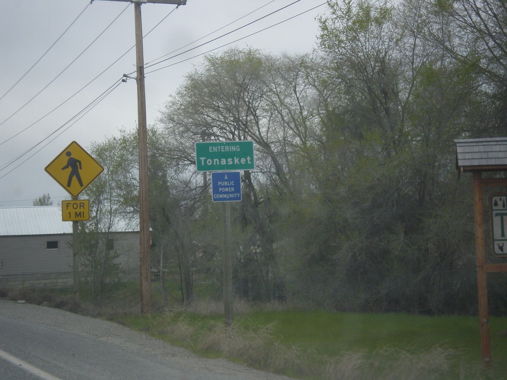 US-97 South - Entering Tonasket