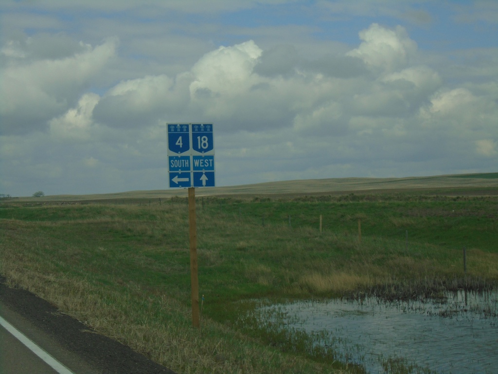 SK-4 South/SK-18 West at SK-4/SK-18 Split