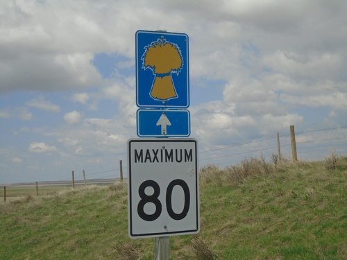 Township Road 32 West - Maximum 80 km/h