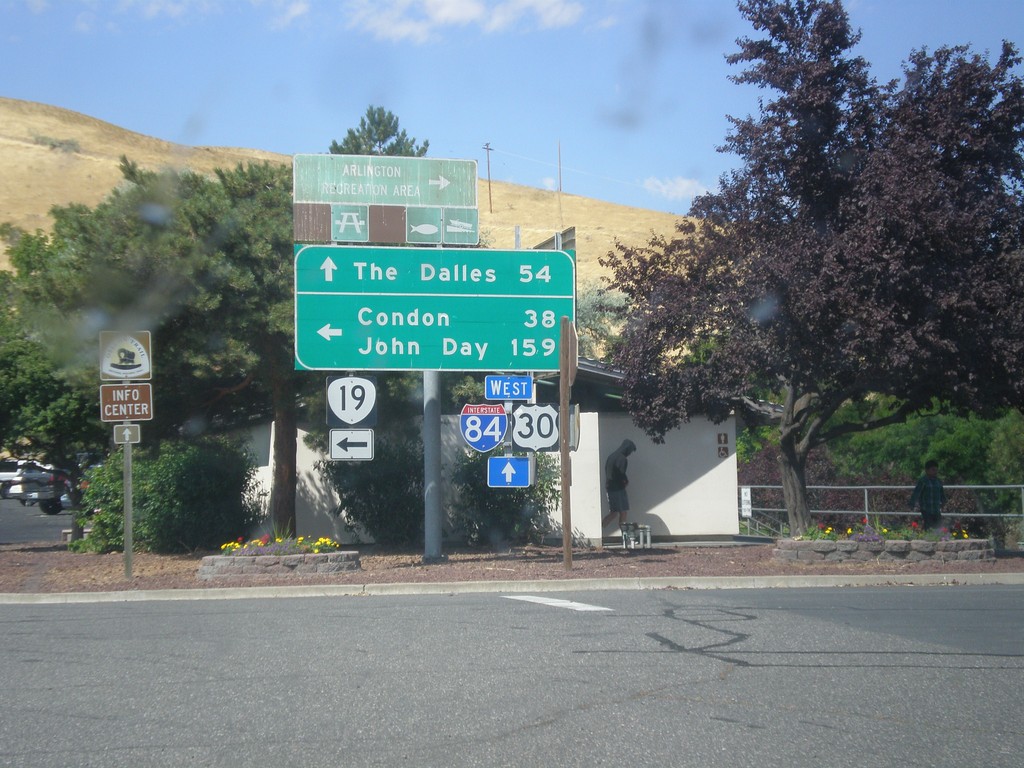 I-84 West Exit 137 Offramp at OR-19