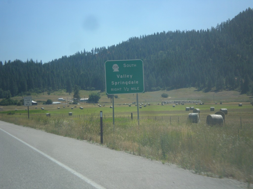 US-395 South Approaching WA-231