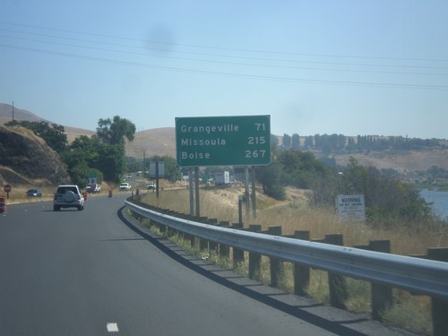 US-12 East/US-95 South - Distance Marker