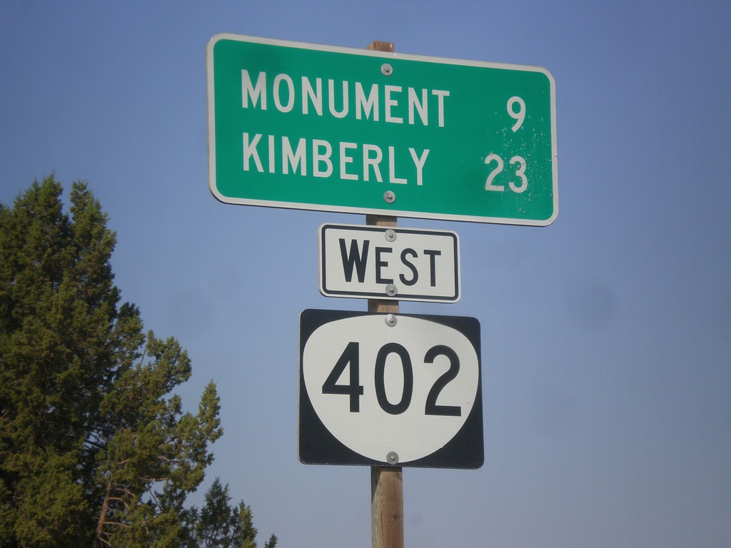 OR-402 West - Distance Marker