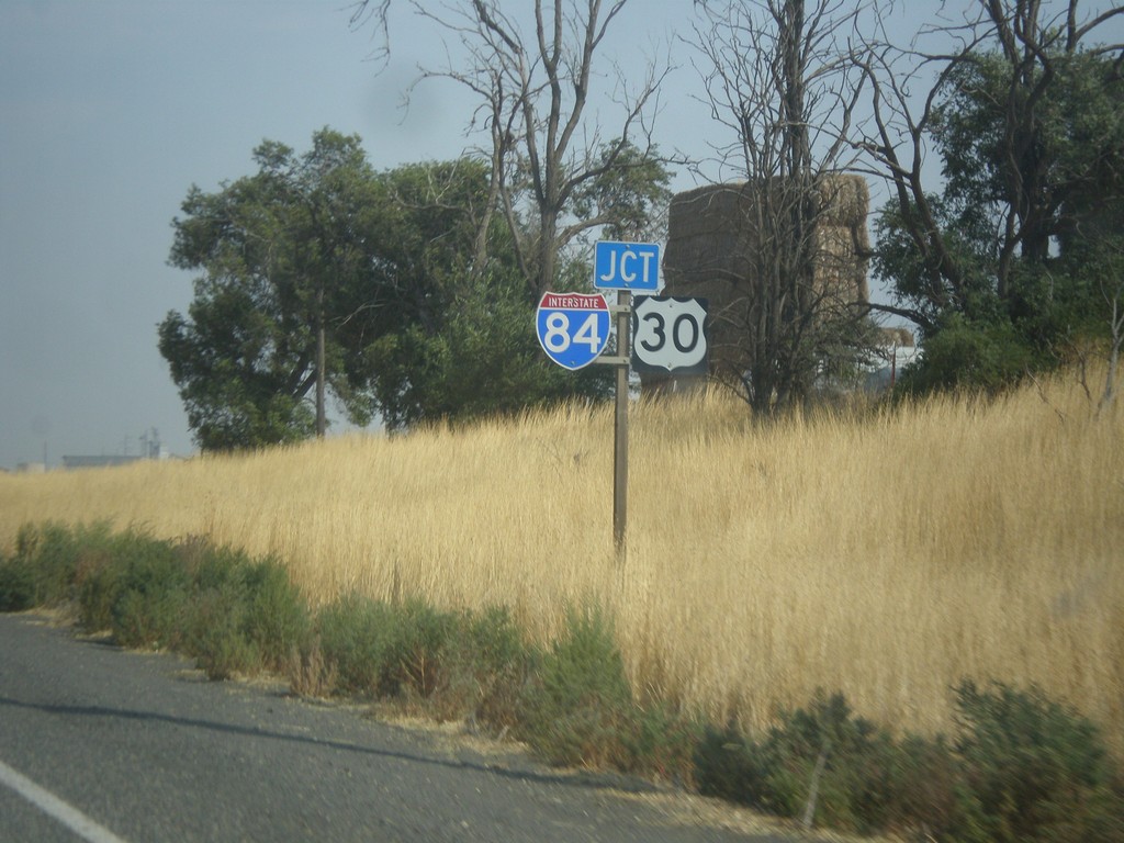 OR-207 North Approaching I-84/US-30