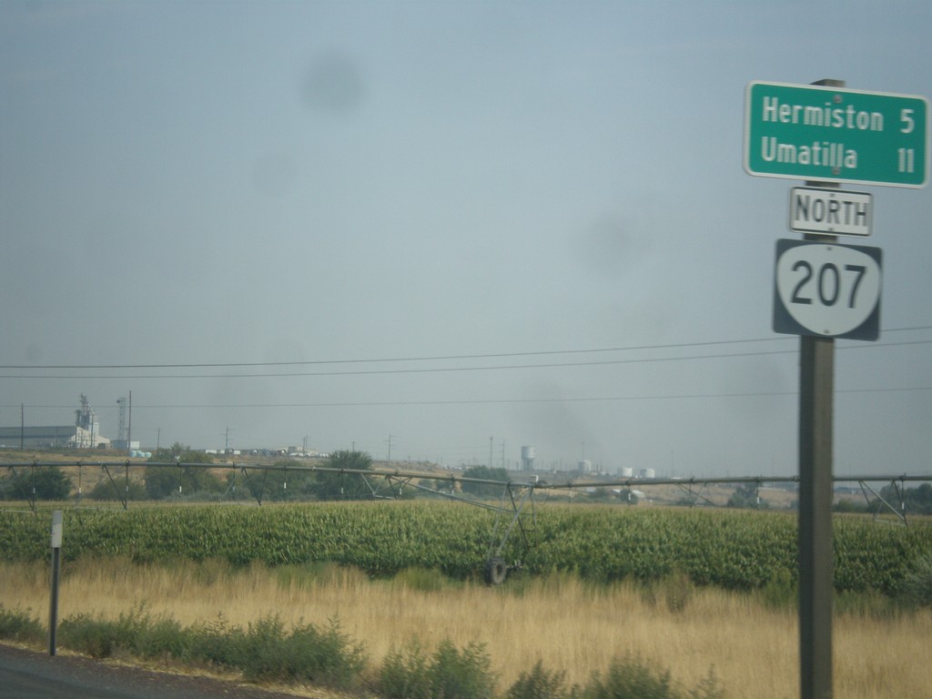 OR-207 North - Distance Marker