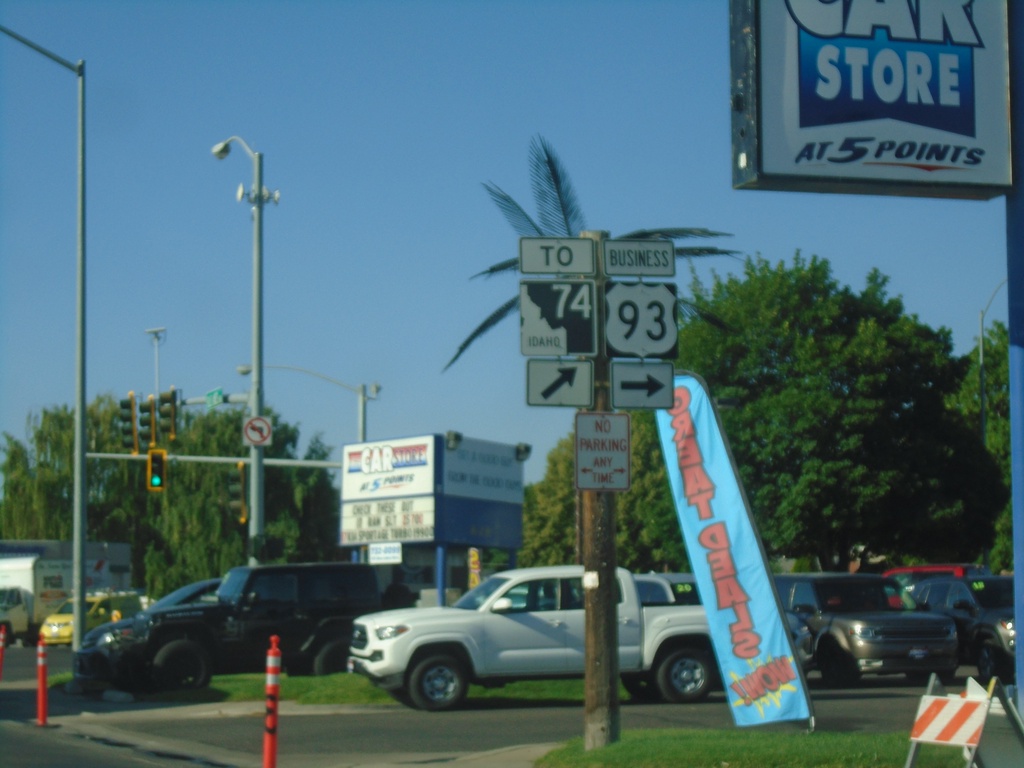 Business US-93 South (Blue Lakes) at Shoshone St. (To ID-74)