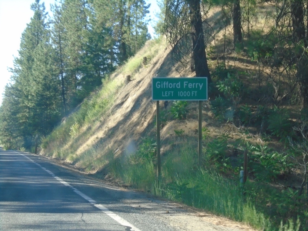 WA-25 North Approaching Gifford Ferry