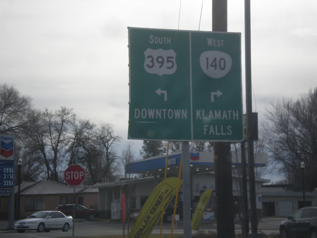 US-395 South/OR-140 West Approaching Split