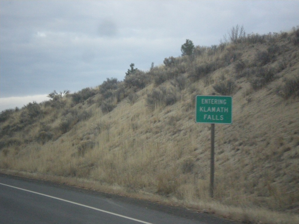 OR-39 North - Entering Klamath Falls