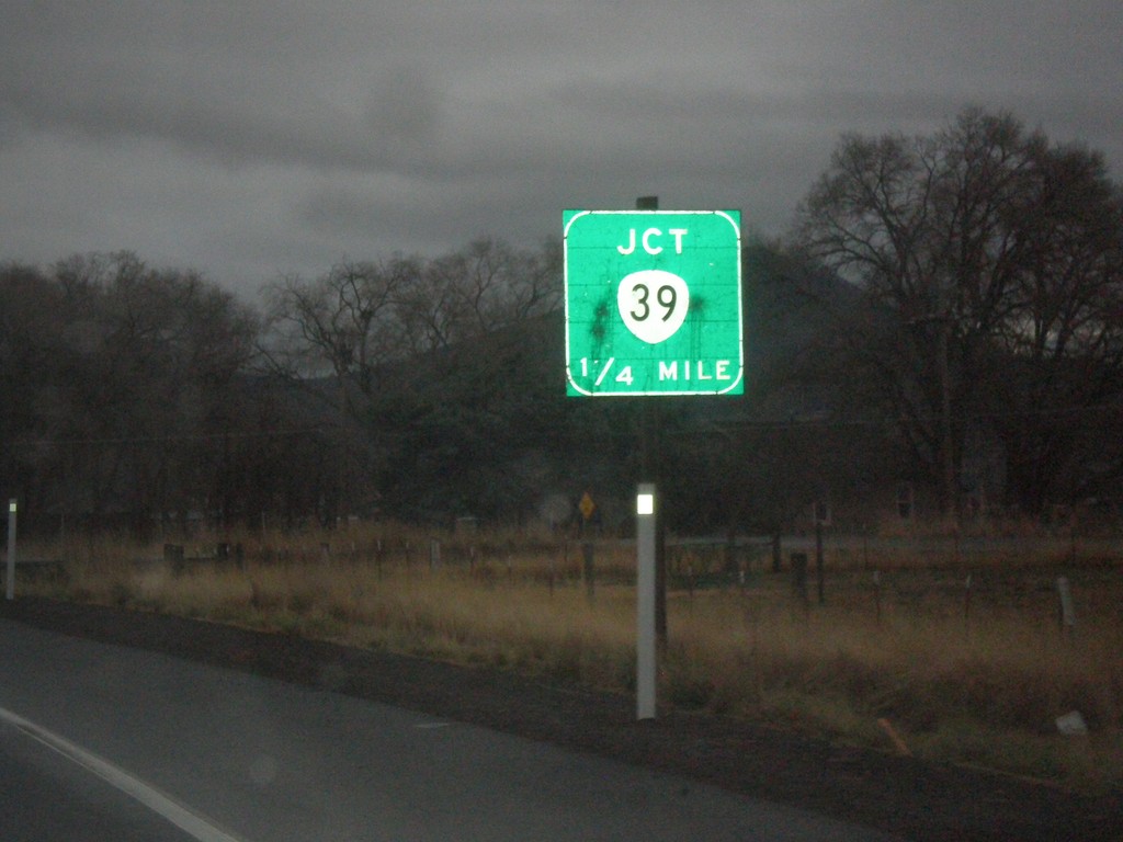 OR-140 East Approaching OR-39