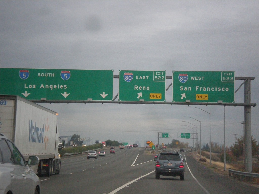 I-5 South - Exit 522