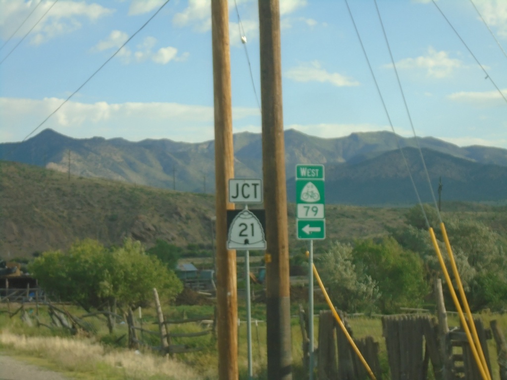 UT-130 North Approaching UT-21