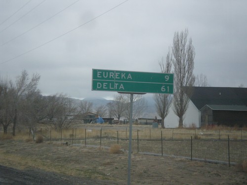 US-6 West - Distance Marker