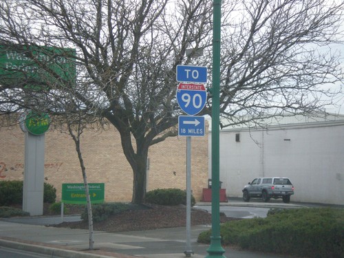 WA-28 West Approaching WA-21 to I-90