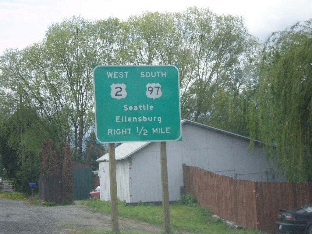 US-2 West/US-97 South Approaching WA-28