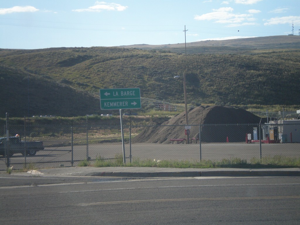 End WY-233 at US-189