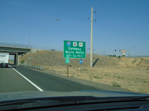 US-395 North Approaching I-182/US-12