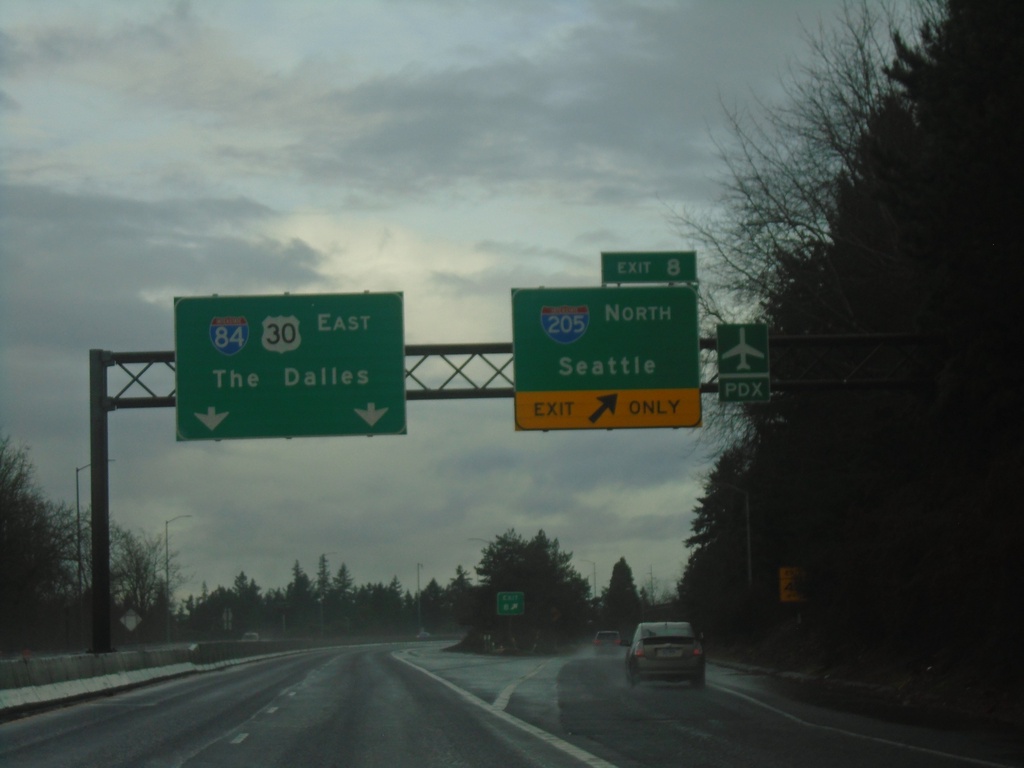 I-84 East - Exit 8