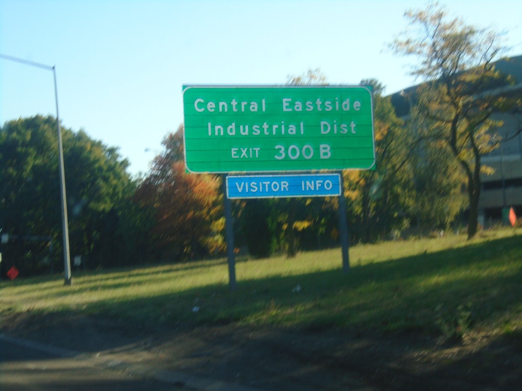 I-5 South Approaching Exit 300B