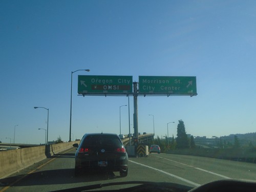 I-5 South - Exit 300B Offramp