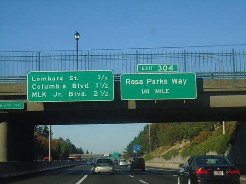 I-5 North - Exit 304