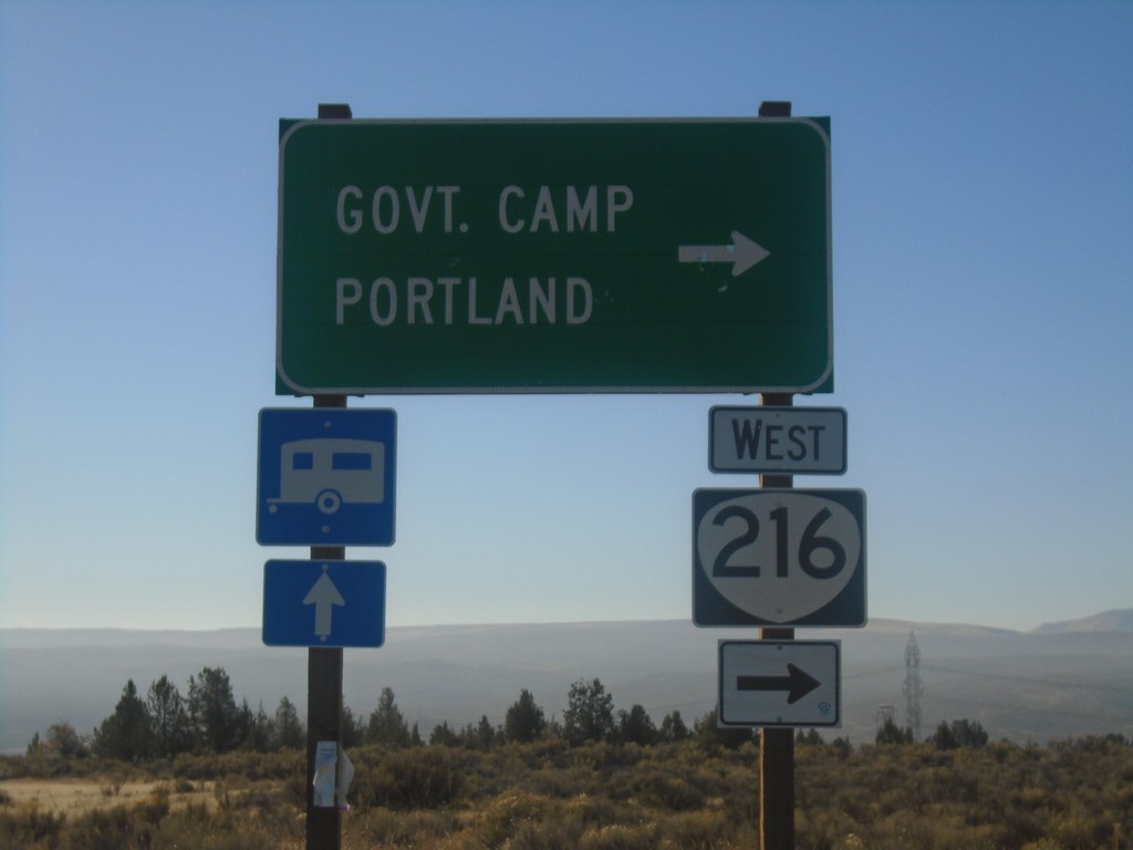 US-197 South/OR-216 West at US-197/OR-216 Split