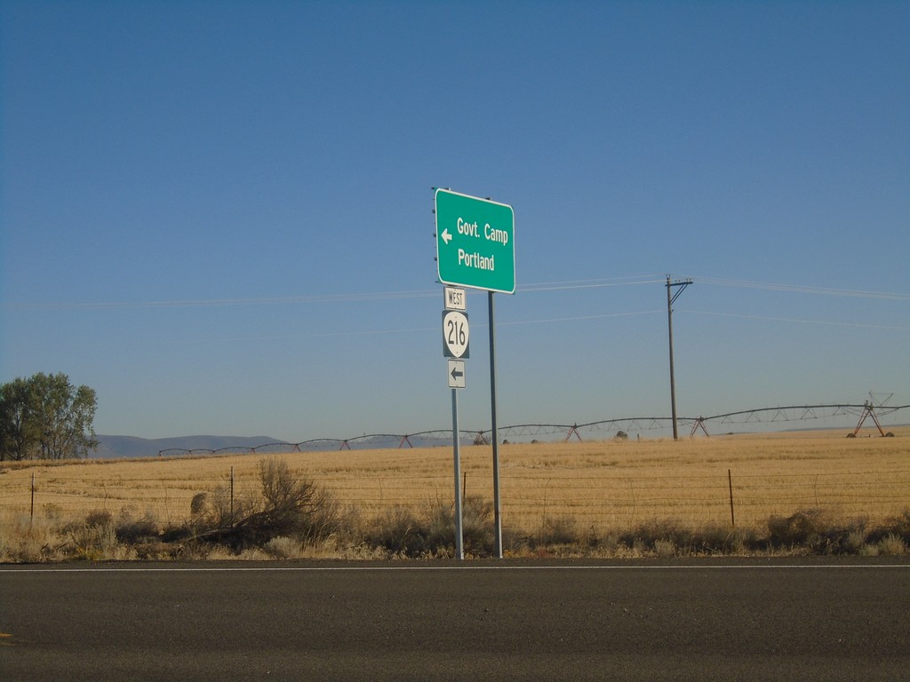 US-197 North at OR-216 West