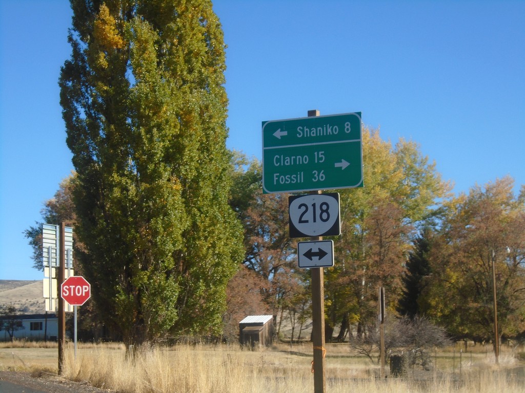 End OR-293 East at OR-218