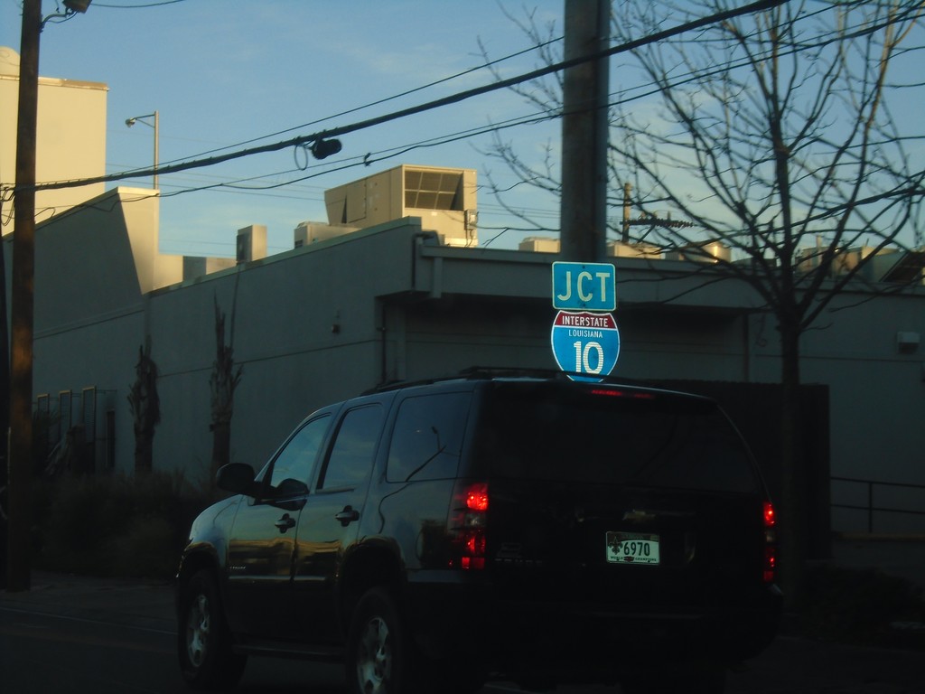 Metairie Road East Approaching I-10