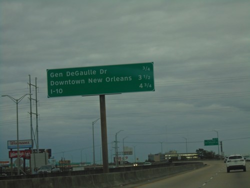 Bus. US-90 East - Distance Marker