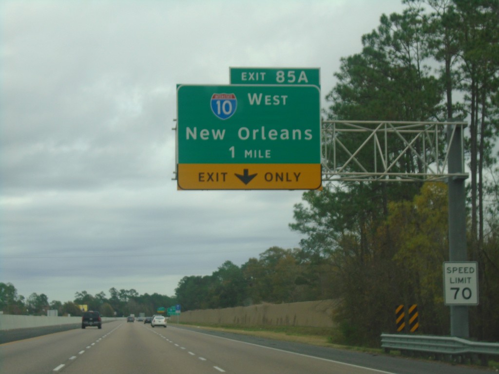 I-12 East Approaching Exit 85A