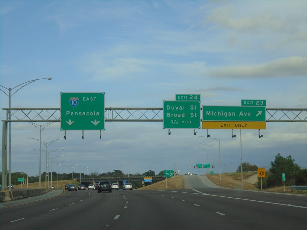 I-10 East - Exit 23