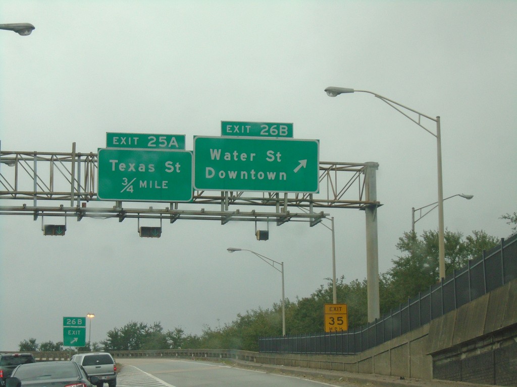 I-10 West - Exits 26B and 25A