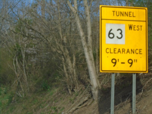 US-60 West Approaching WV-63 - Height Restrictions