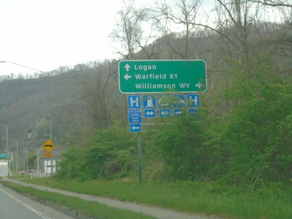 US-119/KY-292 North at US-119/KY-292 Split