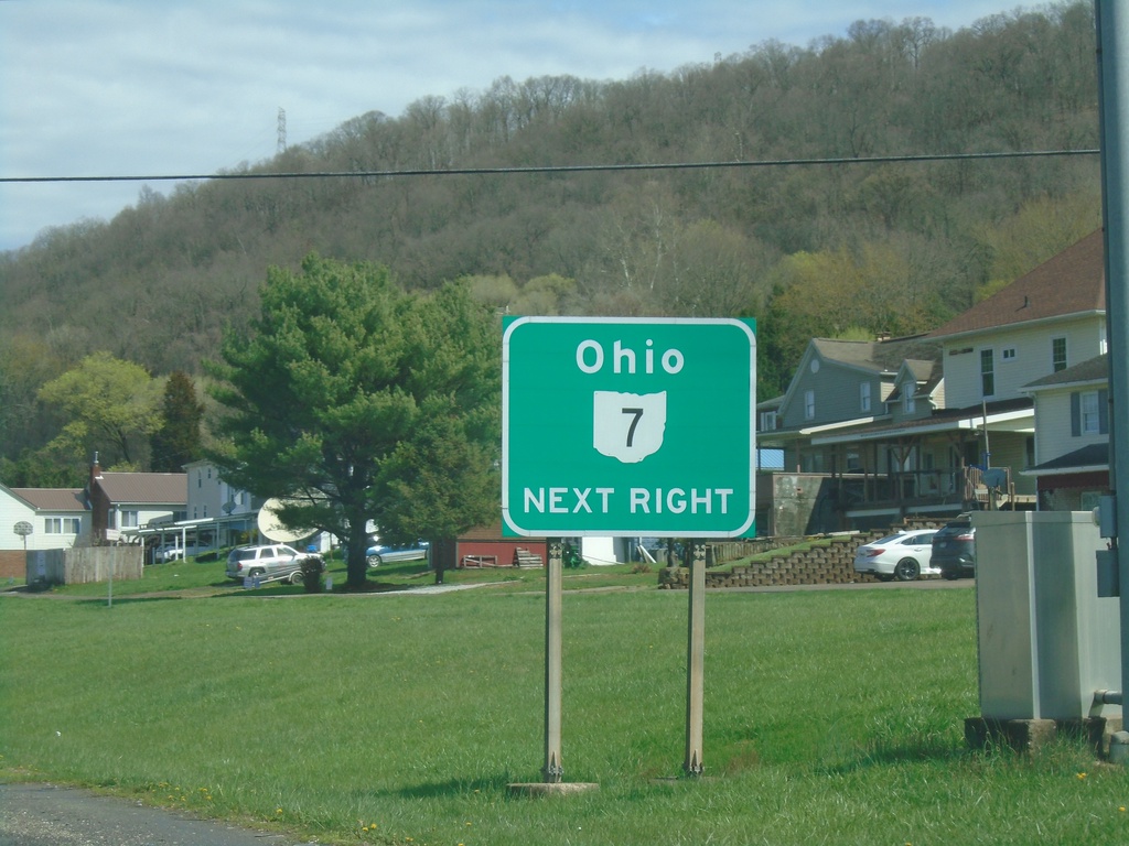 WV-2 North Approaching New Martinsville Bridge to Ohio