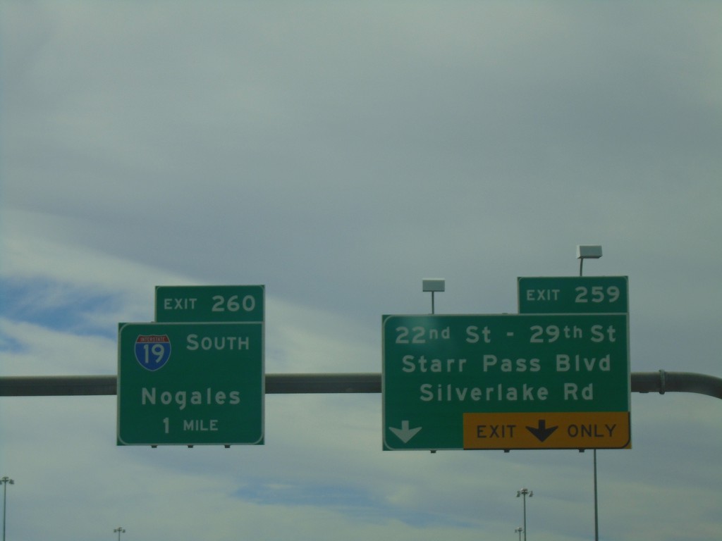 I-10 East - Exits 259 and 260