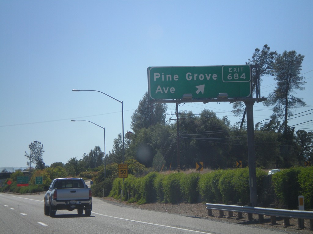 I-5 South - Exit 684