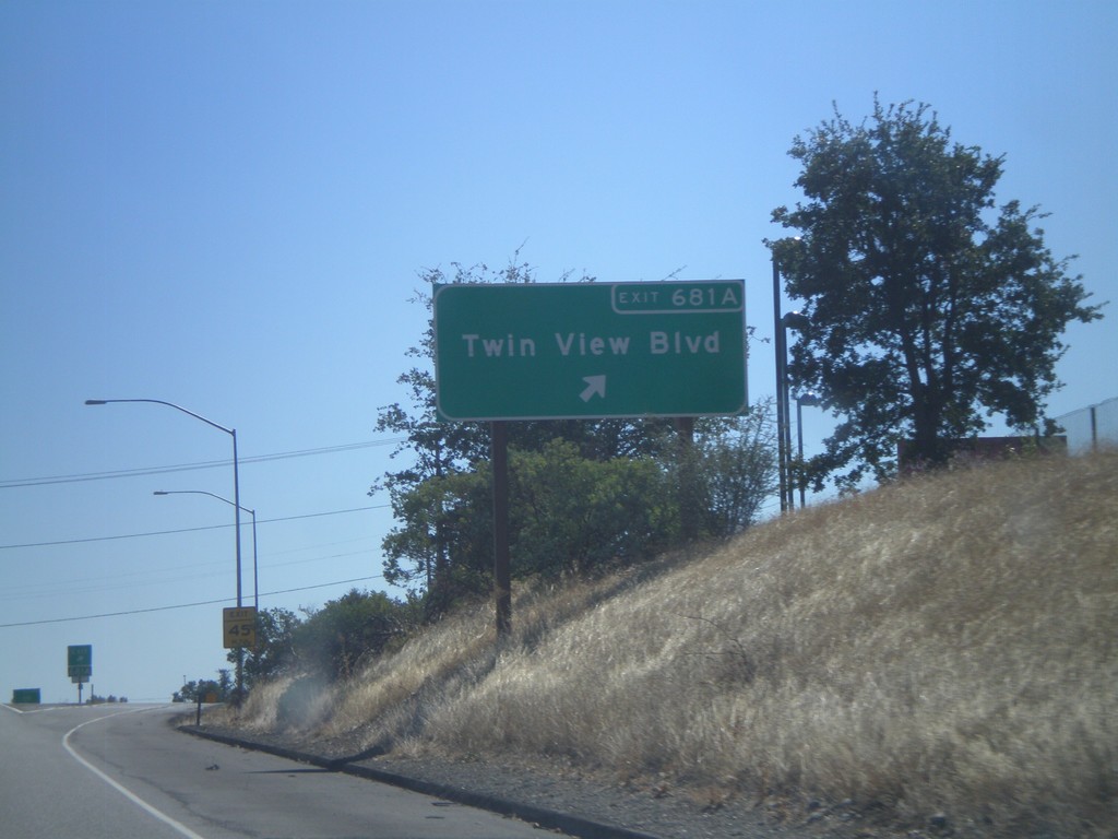 I-5 South - Exit 681A