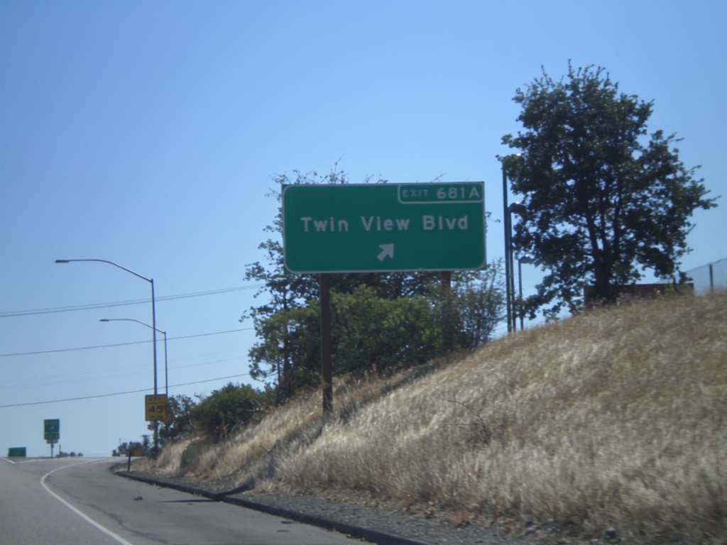 I-5 South - Exit 681A