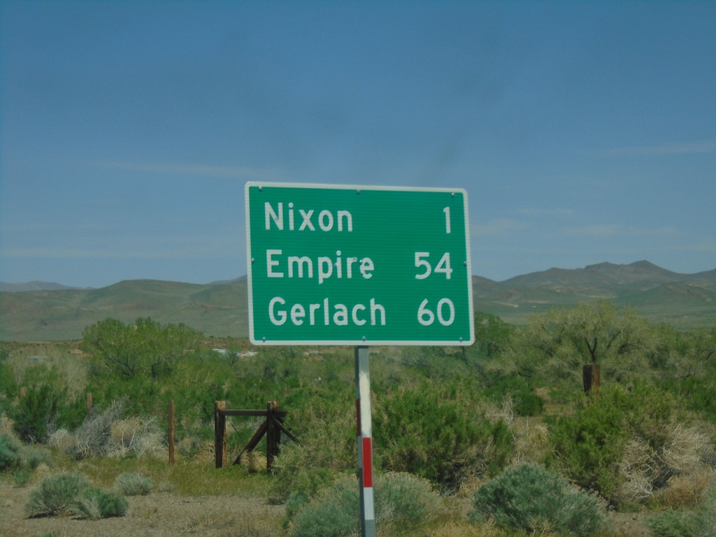 NV-447 North - Distance Marker