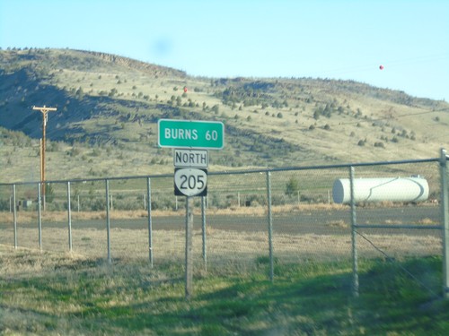 OR-205 North - Distance Marker