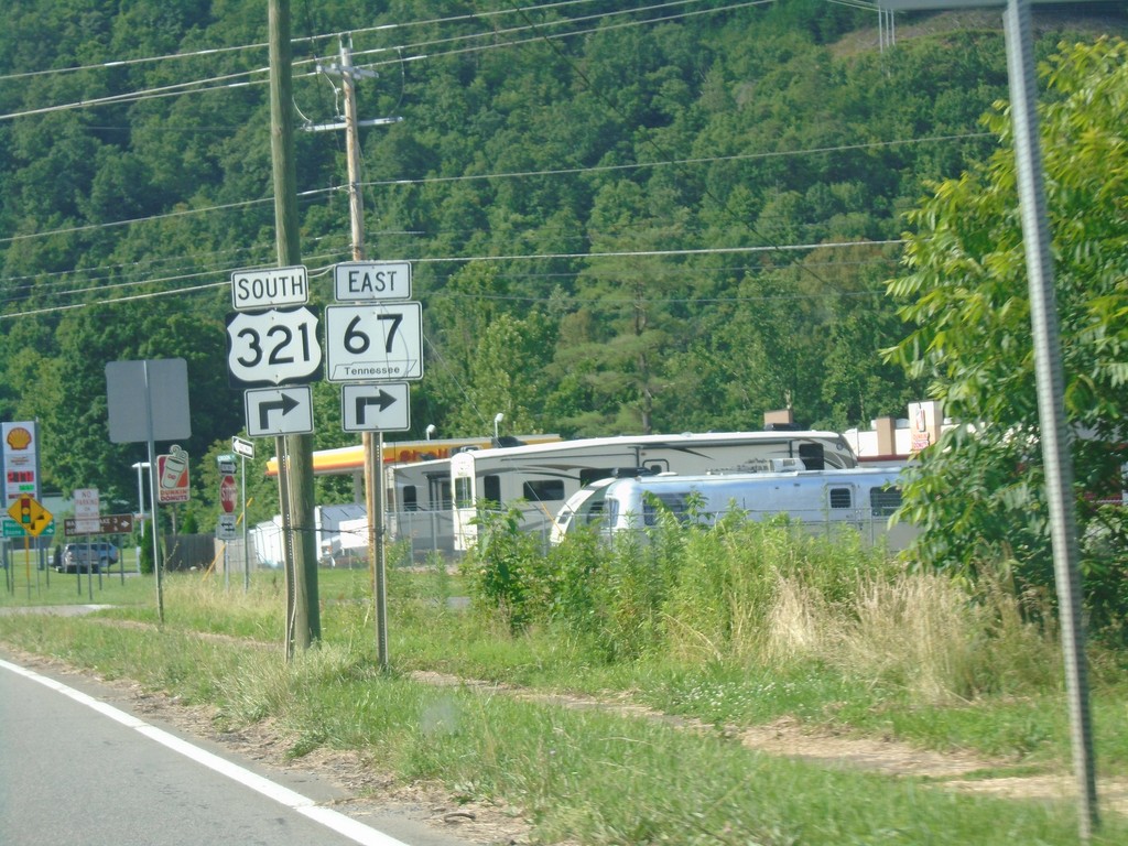 US-19E North at US-321 and TN-67