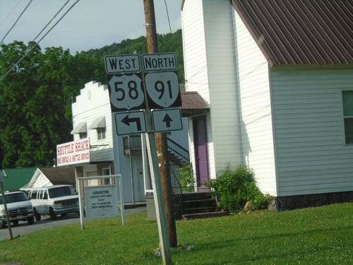 US-58 West/VA-91 North at US-58/VA-91 Split