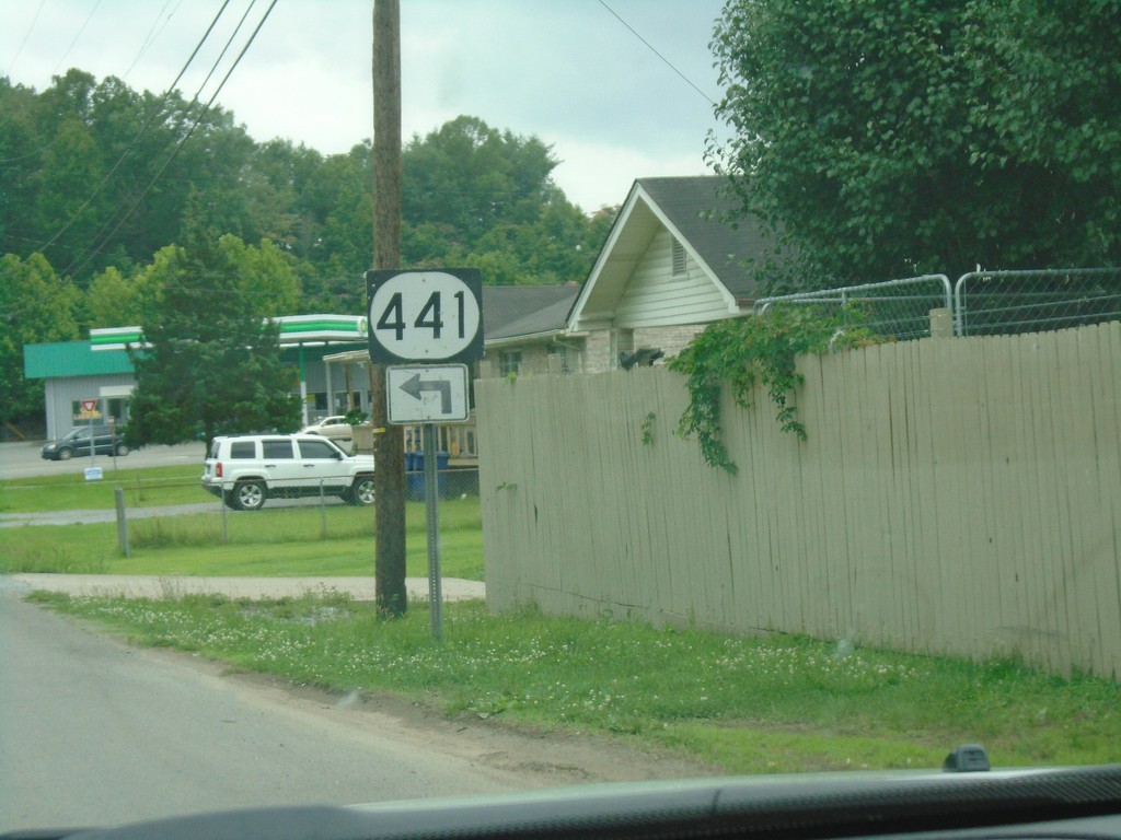 KY-441 Approaching Bellwood Road