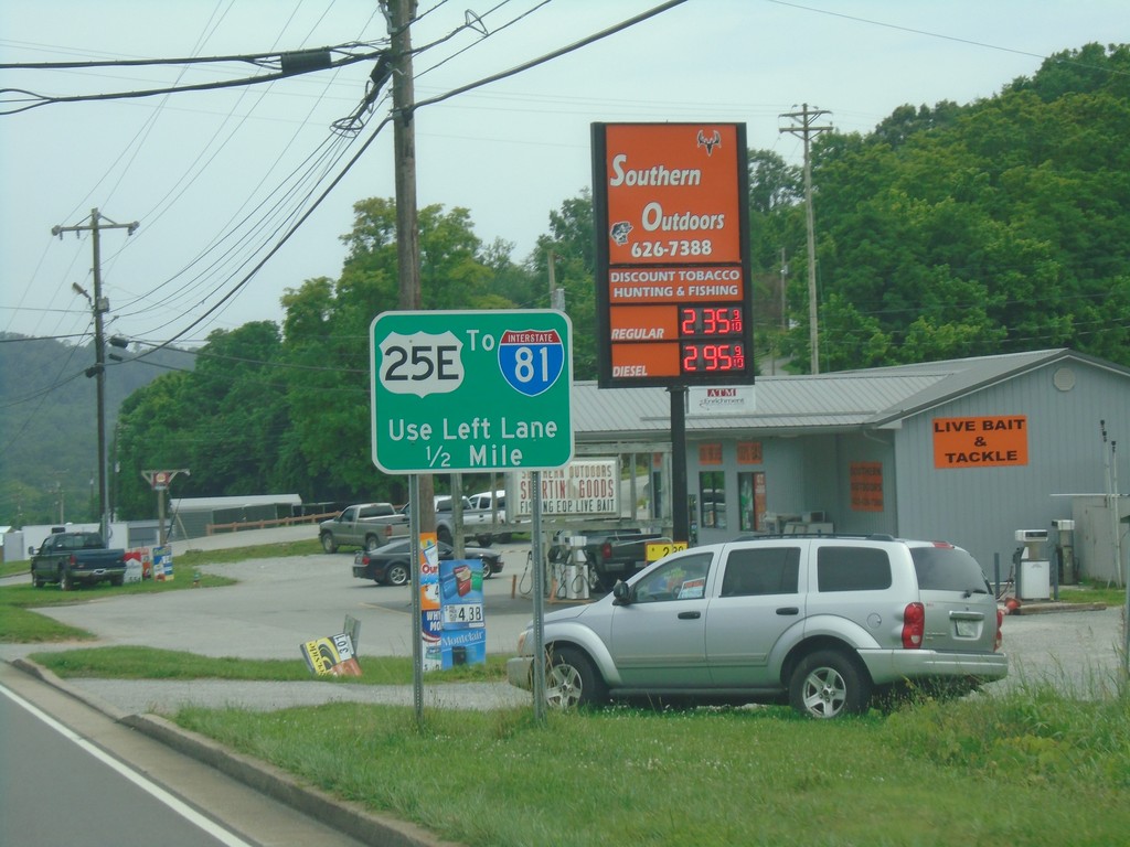 US-25E South Approaching TN-33