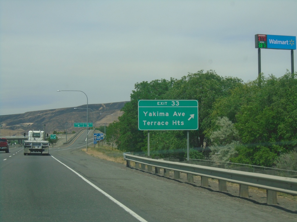 I-82 West - Exit 33